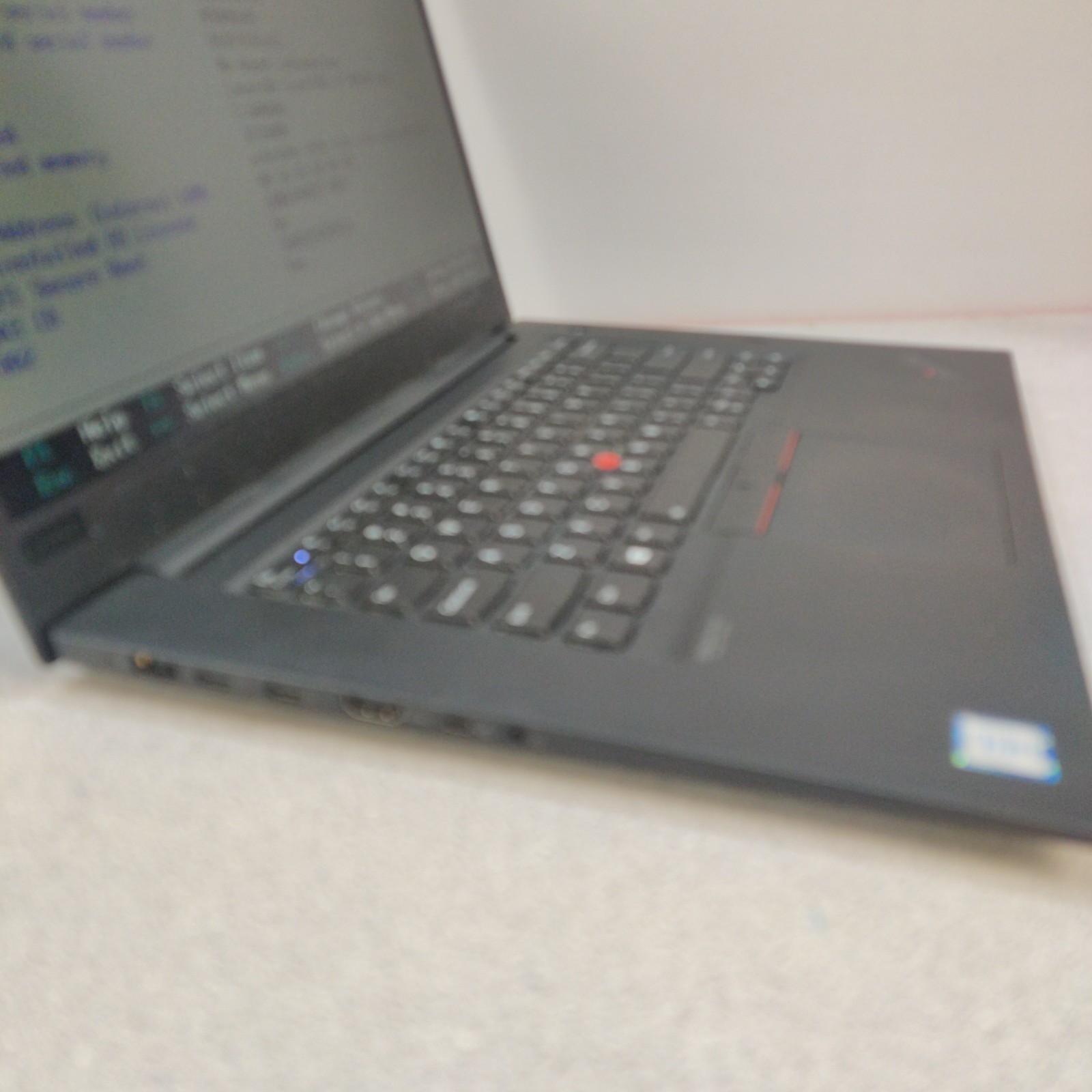 Lenovo P1 Gen 2 i7-9850H 32GB RAM Quadro T1000 NO SSD/OS/AC ADAPTER – Used