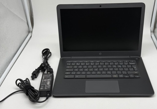 HP Chromebook 14-db0002ca, 14″ HD Laptop, AMD A4-9120C, 4GB RAM, 64GB SSD, Gray