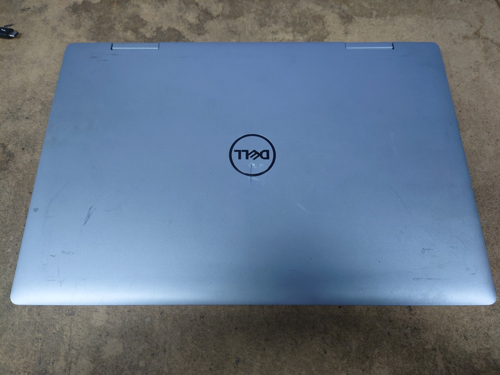 Dell Inspiron 15 5582 15.6″ FHD Touch i5-8265U 8GB RAM 256GB SSD No OS
