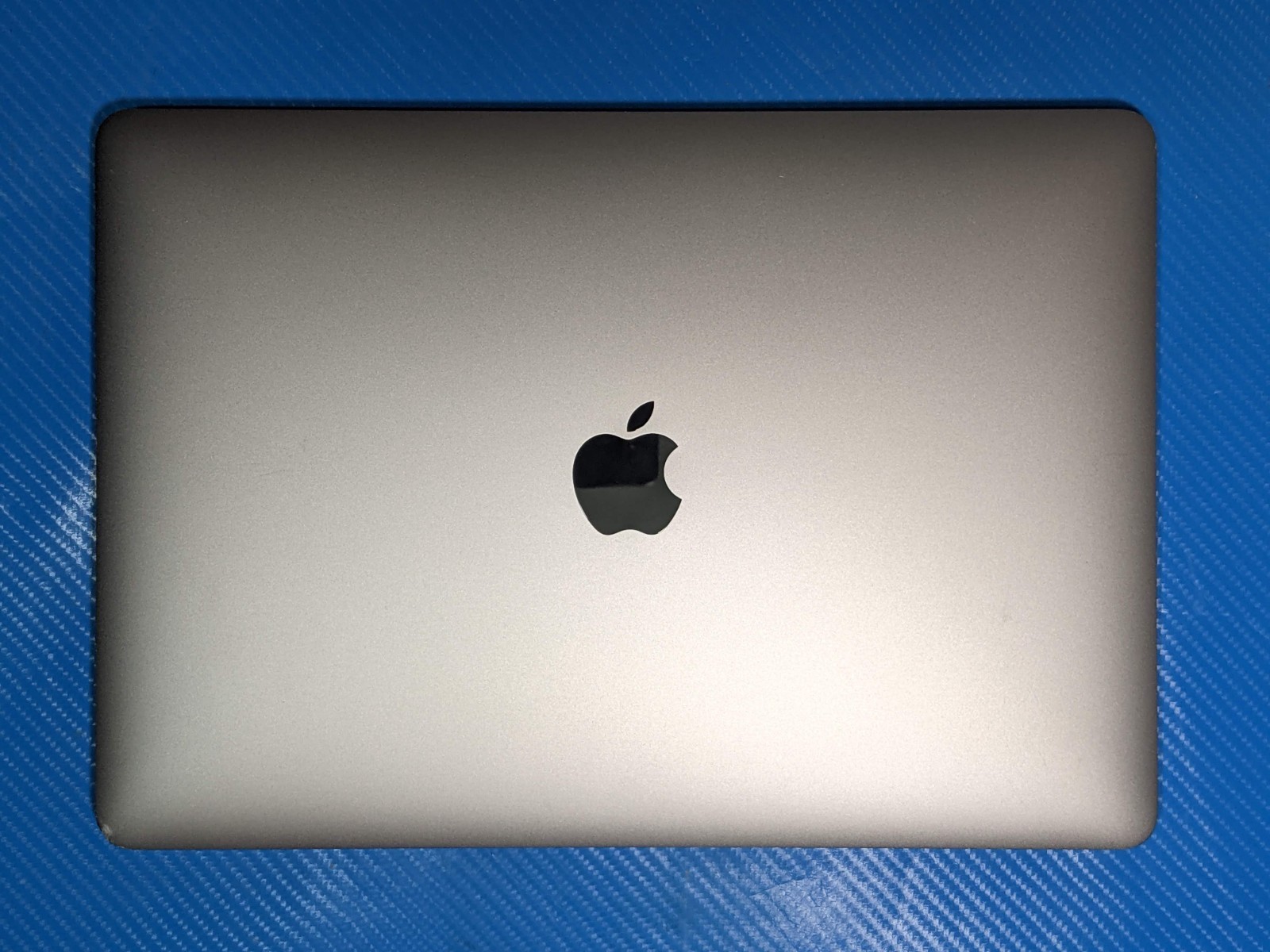 Apple MacBook Pro 13″ (2020) A2251 i5-1038NG7 2GHz 16GB 512GB SSD Sequoia +PA