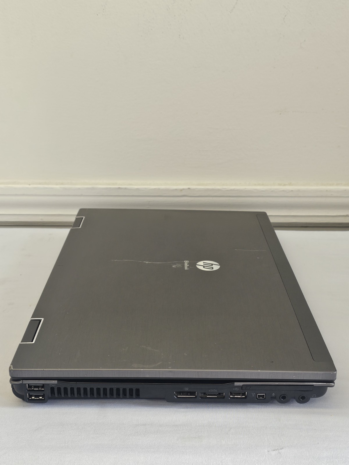 HP EliteBook 8540W Laptop – Intel i7-M620 – 4GB RAM – 120GB HDD – BAD BATT -READ