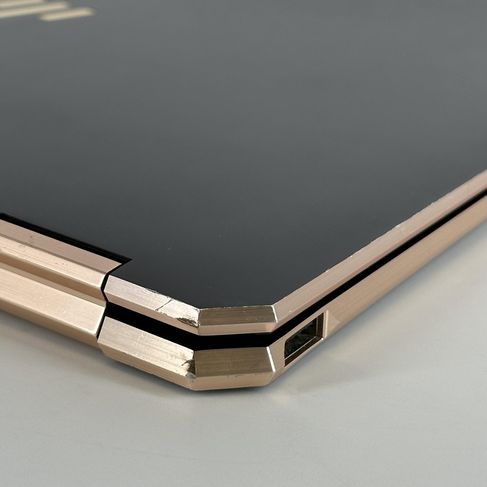 HP Spectre 13 x360 QHD+ TOUCH i7-1165G7 2.80GHz 16GB 1TB SSD Good BAD USB-C PORT