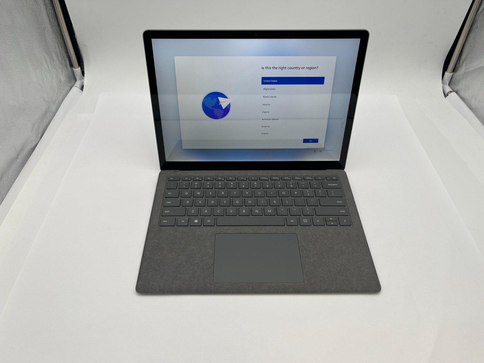 Microsoft Surface Laptop 4 1950 13.5″ Touch i5-1145G7@2.60GHZ 16GB RAM 512GB NVM