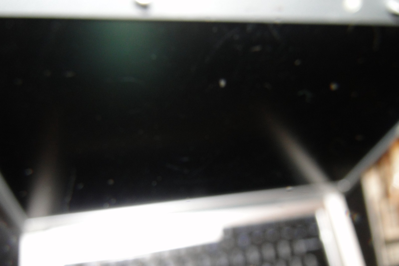 Dell Inspiron E1505 Laptop (Parts or Repair Only) Centrino WM3945ABG Powers On