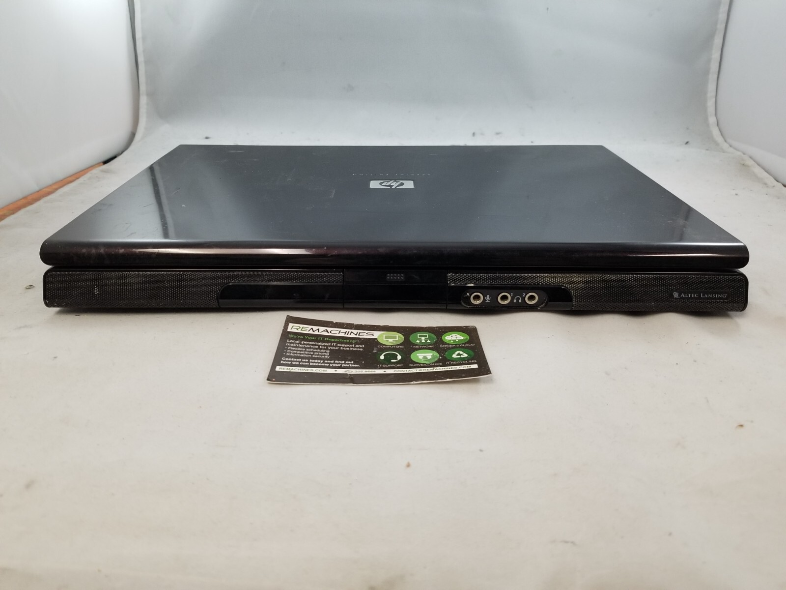 HP Pavilion dv1000 Special Edition 14.1″ Laptop Pentium M 1.6GHz 512MB 80GB Read