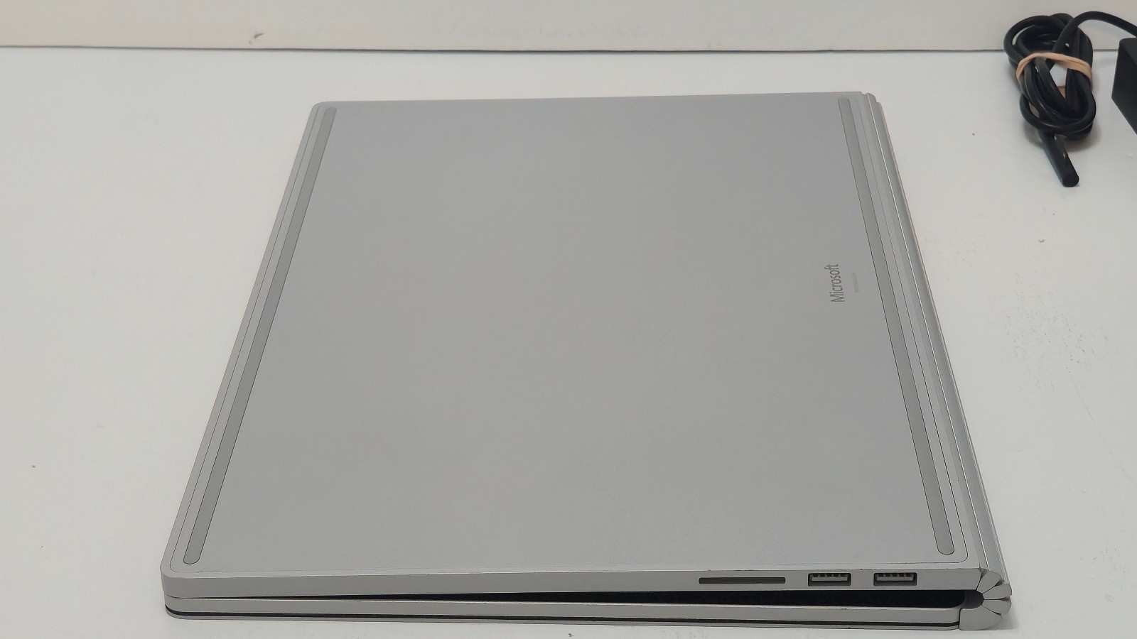 Surface Book 3 15″ (1899) i7-1065G7 32GB RAM 1TB SSD GTX 1660 GPU 6GB GDDR6