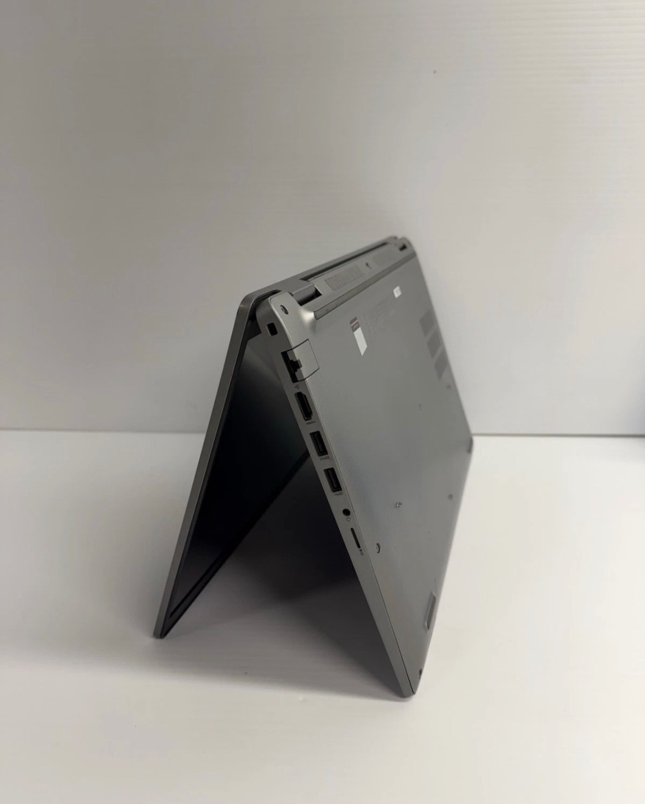 DELL Latitude 5520 15.6″ Touch Core i5-1145G7 2.60GHZ 16GB RAM 256GB SSD Win 11