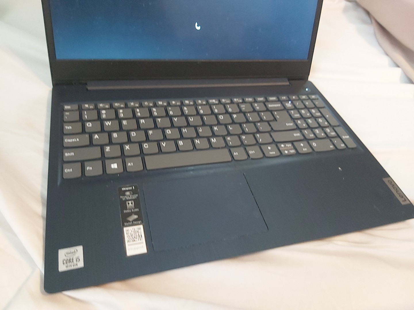 Lenovo IdeaPad 3i 15.6” (1TB SSD Intel Core i5-10210U 1.3GHz 20GB RAM) Laptop