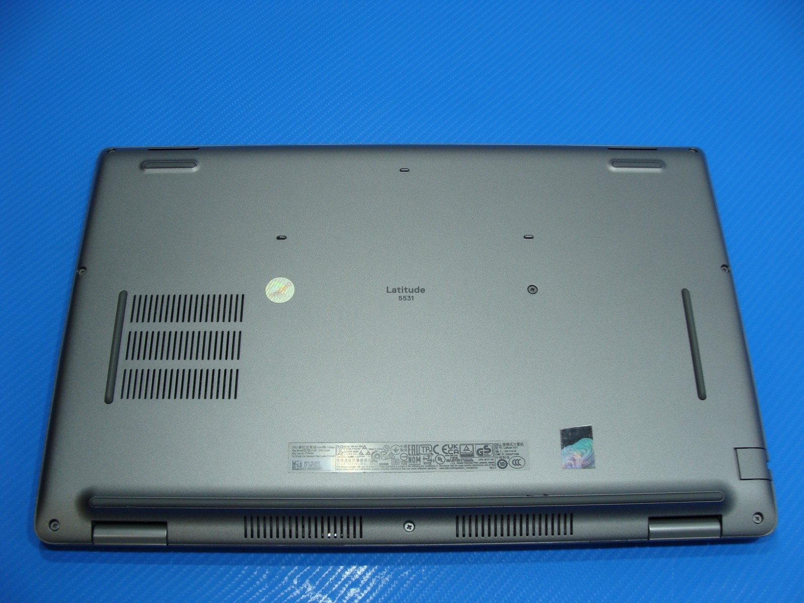 Dell Latitude 5531 15.6″ FHD TOUCH core i7-12800H 1.9GB 32GB 2TB SSD EXL Battery