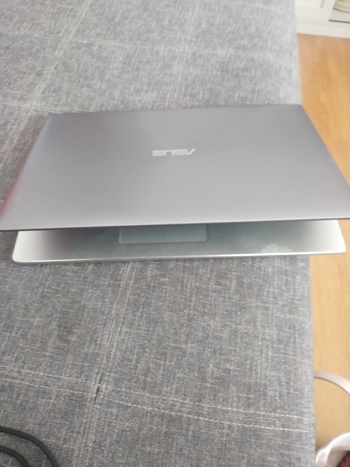 ASUS VivoBook 17.3″ (1TB HDD, Intel Core i5 10th Gen., 3.60 GHz, 12GB) Laptop –