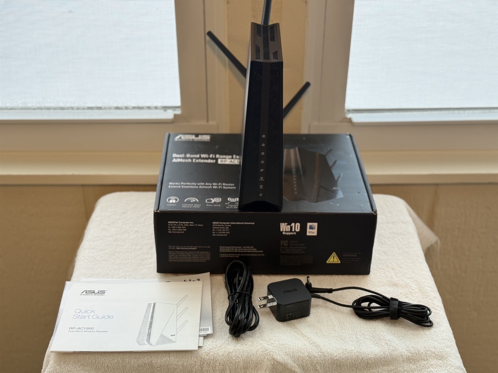 Asus RT-AC 88U WiFi Router/ Asus RP-AC 1900 WiFi Range Expander/ Motorola Modem