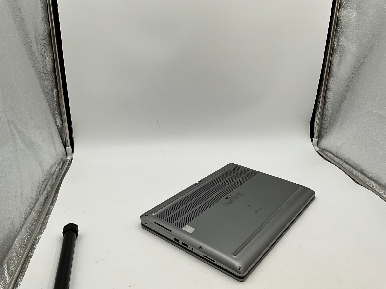 DELL Precision 7560 15.6″ i7-11850H 32GB 1TB T1200 LAPTOP WIN11 DZ8V2J3