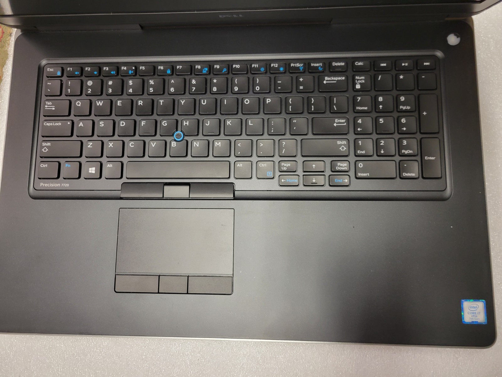 Dell Precision 7720 i7-7820HQ 2.90GHz 32gb Ram 500gb ssd no charger