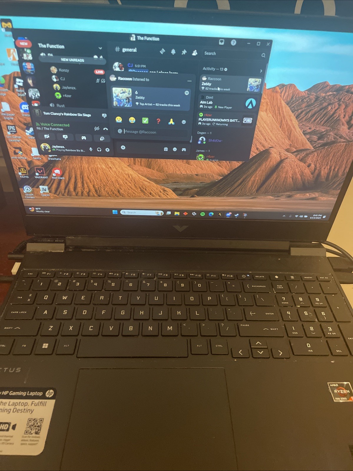 HP Gaming Laptop Powerful AMD processor and AMD Radeon 6550M Graphics, + 865Gb