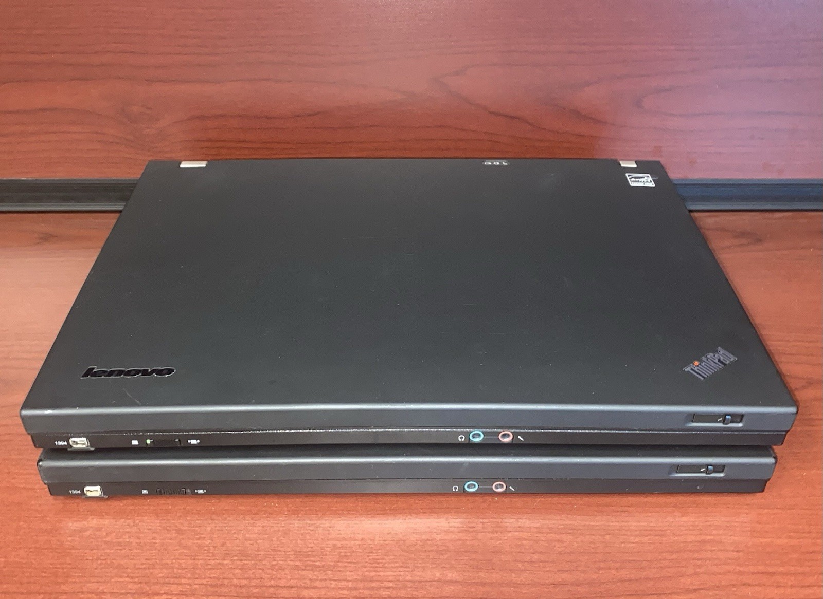2 Lenovo ThinkPad T400 Laptops Intel Core 2 Duo P8400 8gb RAM 120 Gb HDD