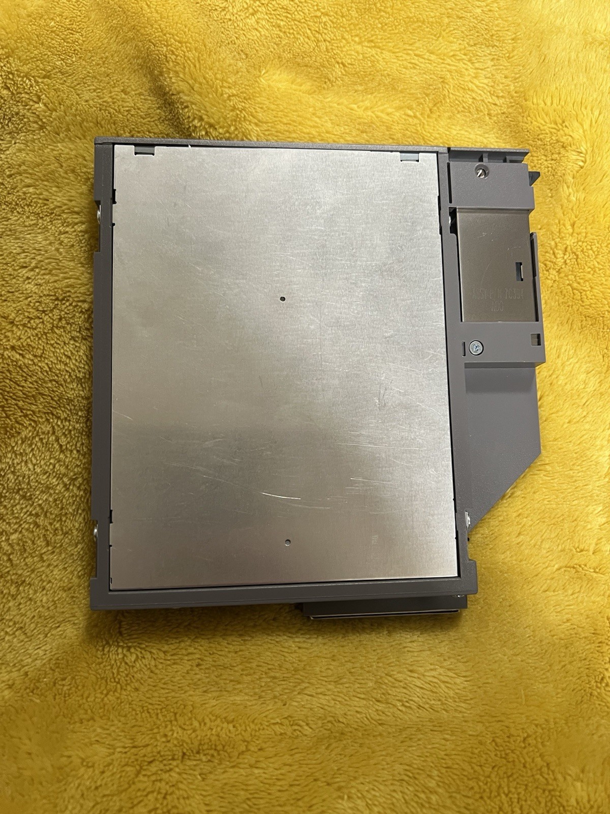 Dell Latitude X300 12″ Intel Pentium M 1.4 GHZ 1.1GB Memory No HDD With DVD