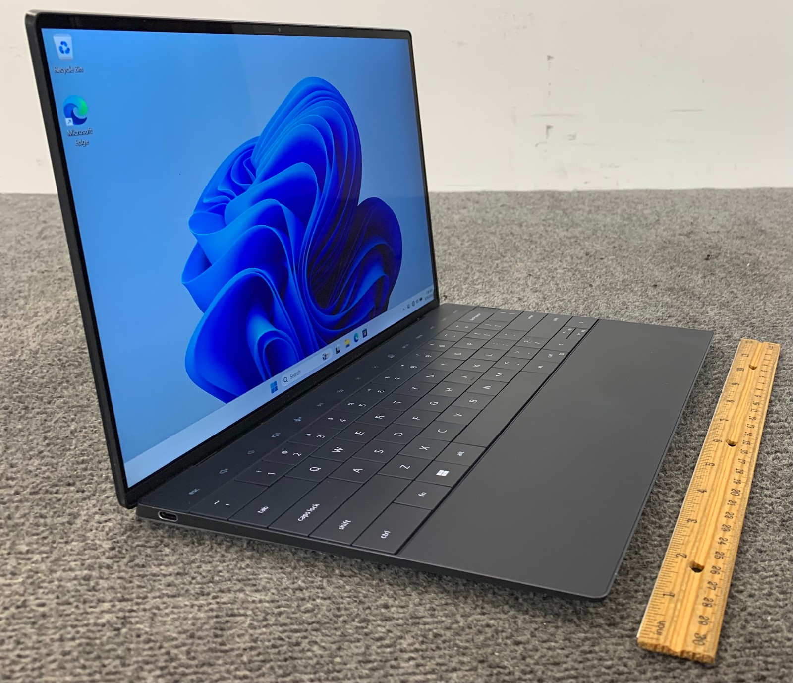 Dell XPS 13 Plus 9320 13.3″ Touch Laptop i7-1260P 16GB RAM 512GB NVMe, As Is
