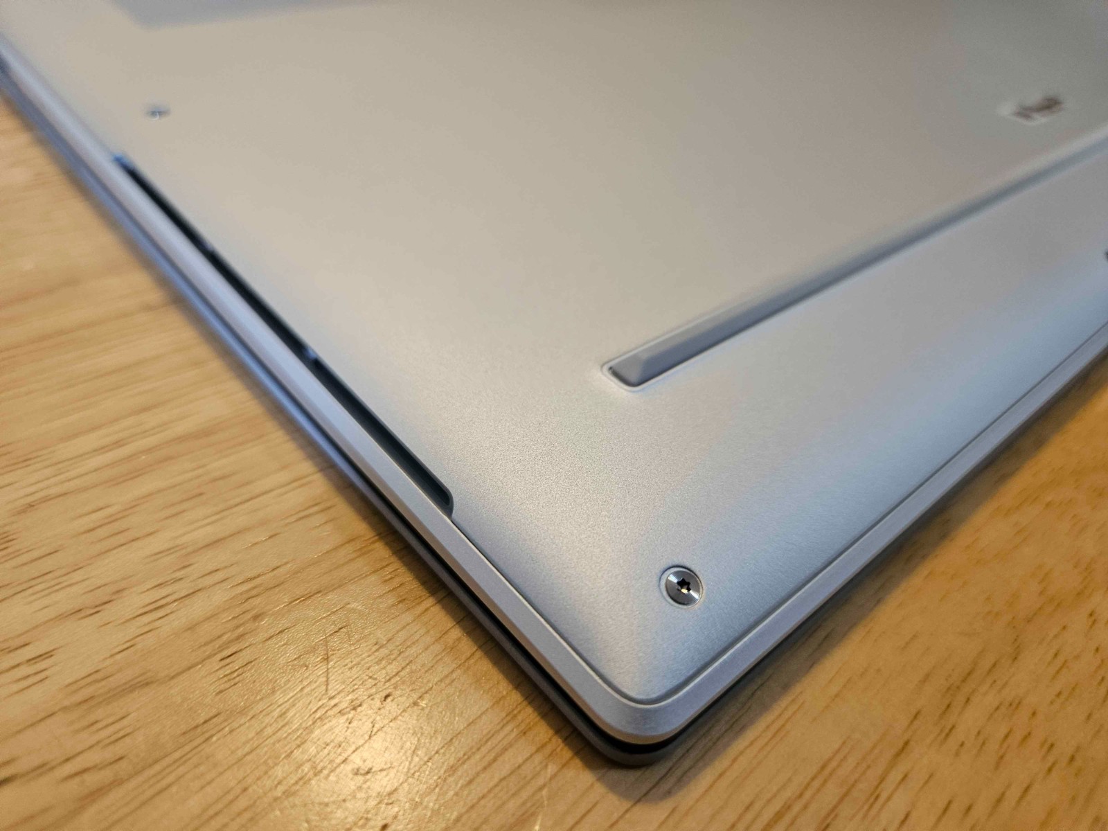ASUS Zenbook S 16 16” 3K OLED Touchscreen 120Hz AMD Ryzen AI 9 365 24GB 1TB SSD