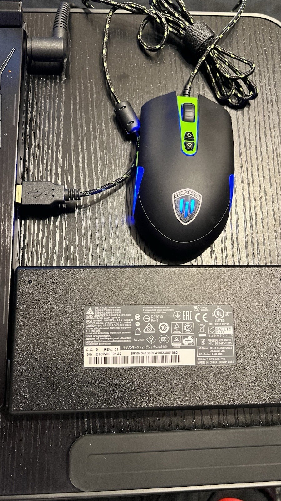 MSI WE63 8SJ-233