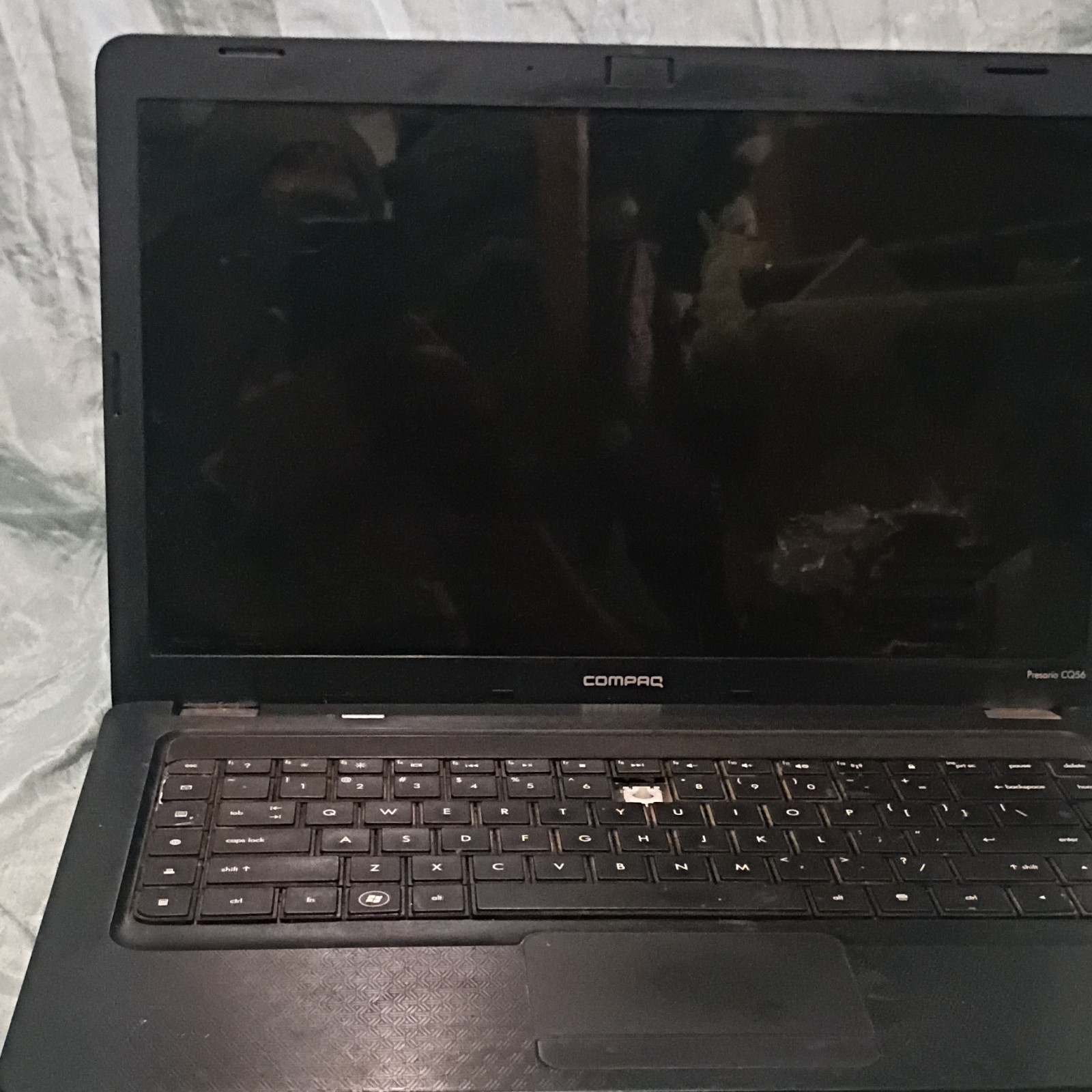 Compaq Presario CQ56 Laptop Intel Celeron Windows 7 15.6″ Black