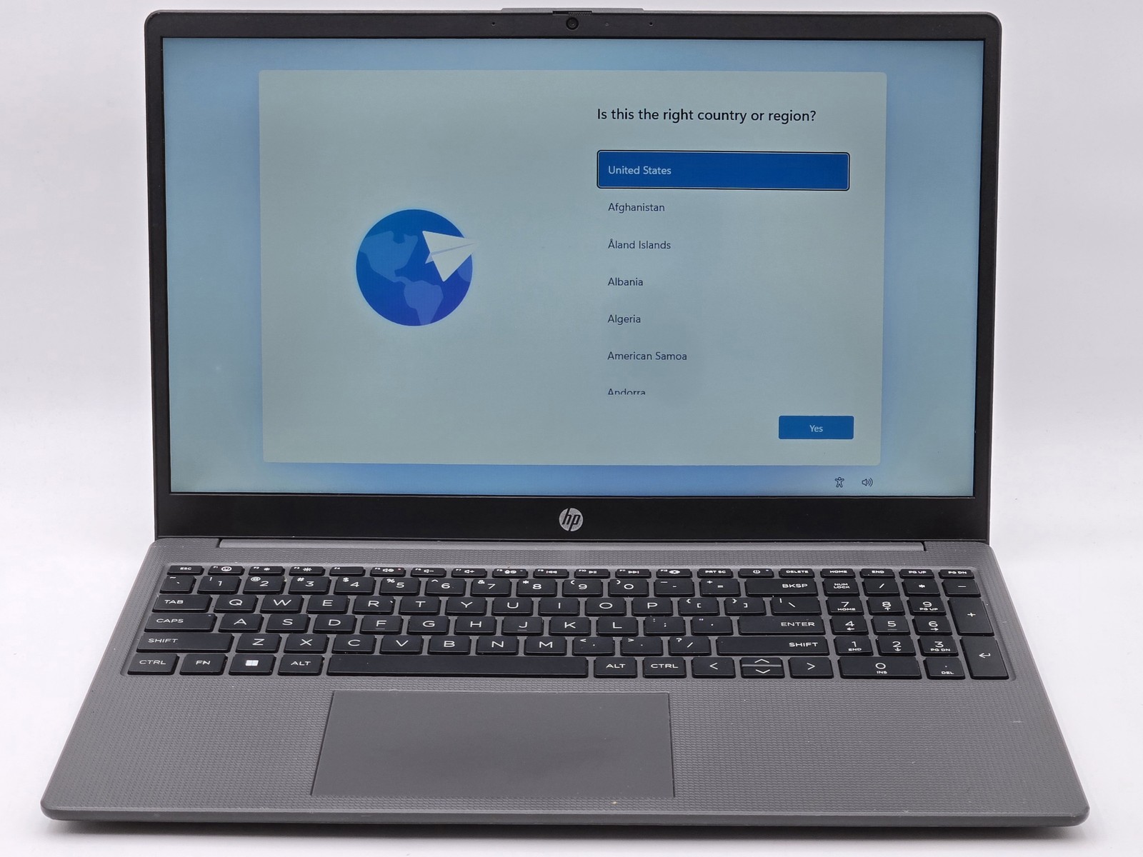 HP 255 G10 15″ HD RYZEN 3 7320U WITH RADEON GRAPHICS 256GB SSD 8GB W11 AMD