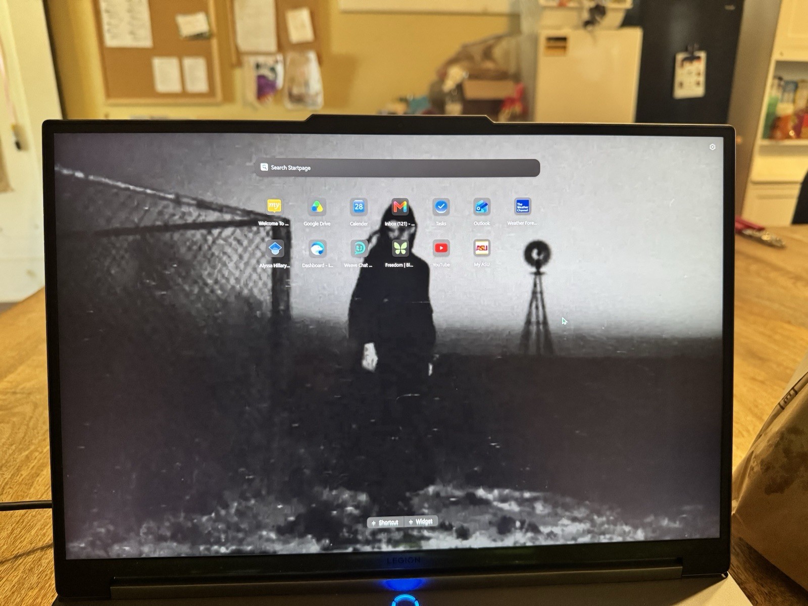 Lenovo Legion 17.3″ i7-14700HX 32GB 1TB SSD RTX 4070 Win 11 Pro