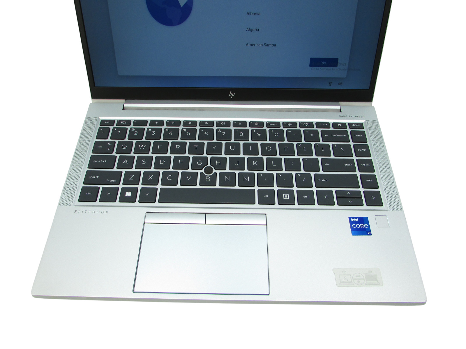 HP EliteBook 840 G8 14″ i7-1165G7 2.8GHz 16GB RAM 1TB NVMe Win 11 Home No AC