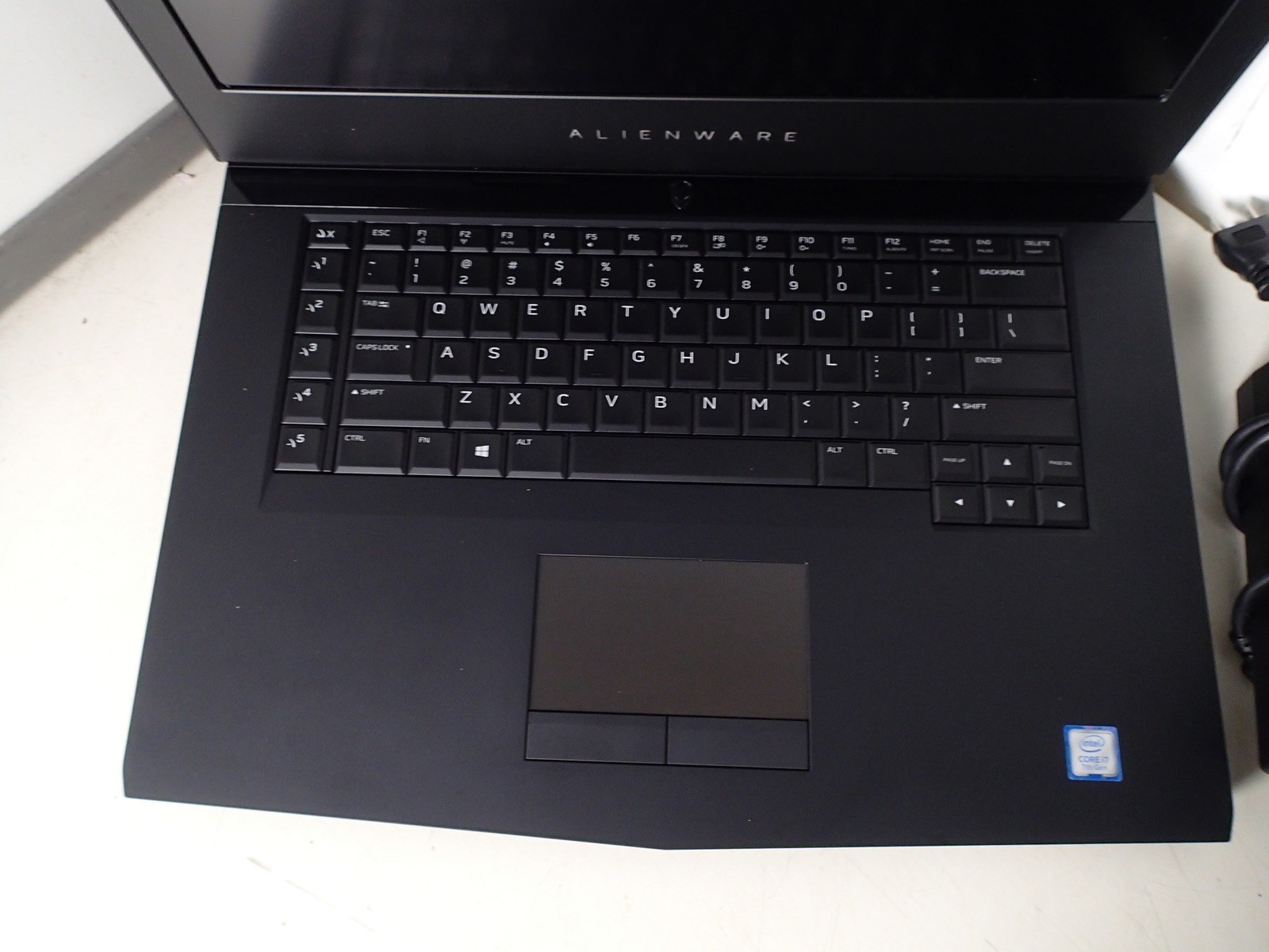 Alienware 15 R3 Intel Core i7 7700HQ 32GB RAM 512GB m.2 + 1TB 2.5″ HDD Win 11