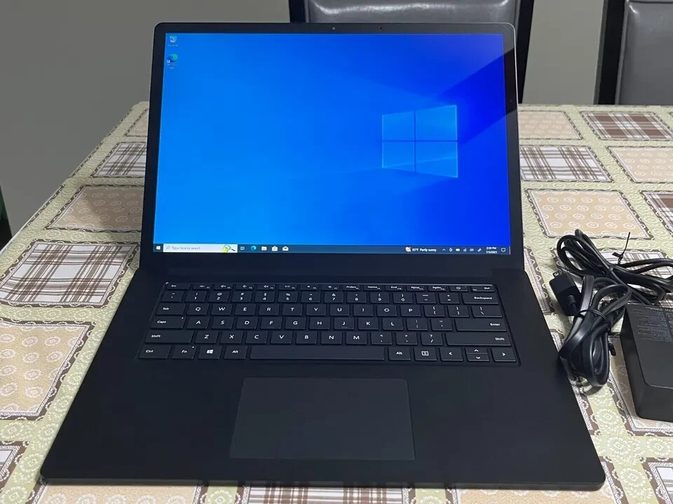 Microsoft Surface Pro 4 Wi-Fi, 12.3″ -Silver 128 / 256 / 512 GB 4-8-16 GB RAM