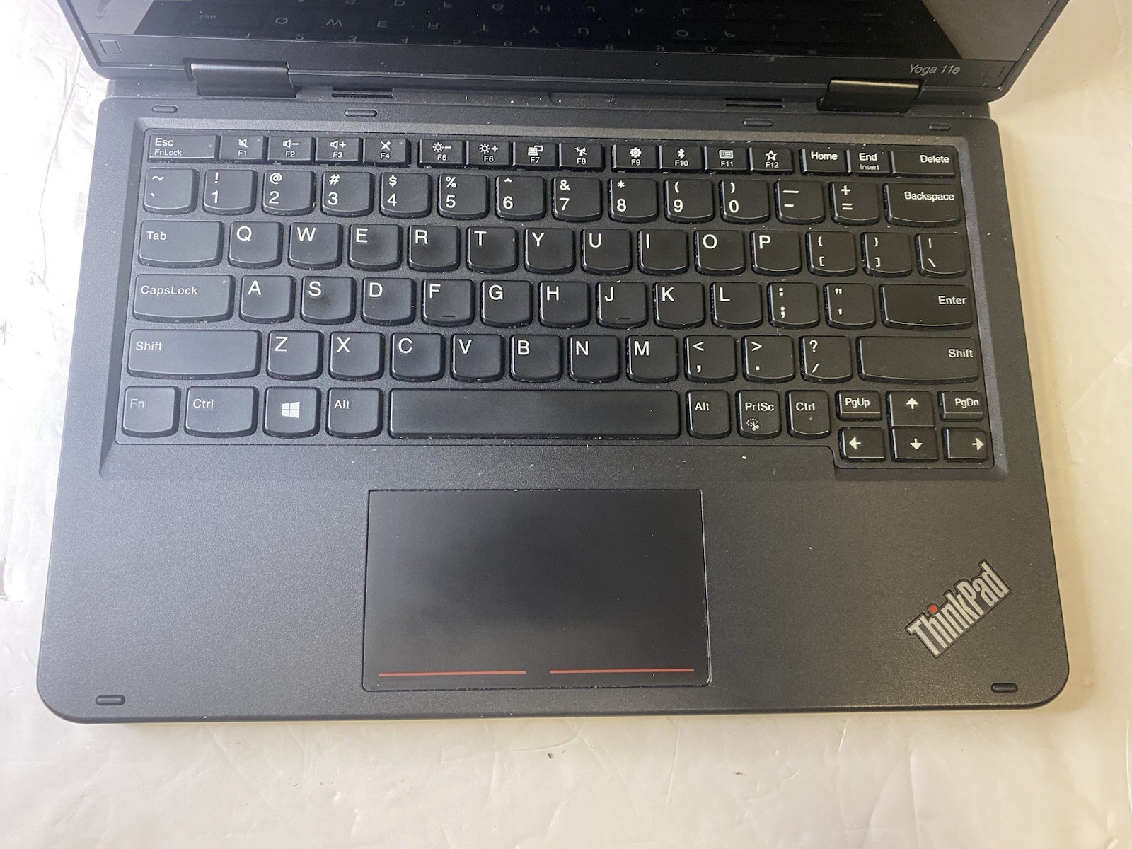 Lenovo ThinkPad Yoga 11e 11.6in 2 in 1 flip TouchScreen Windows 10