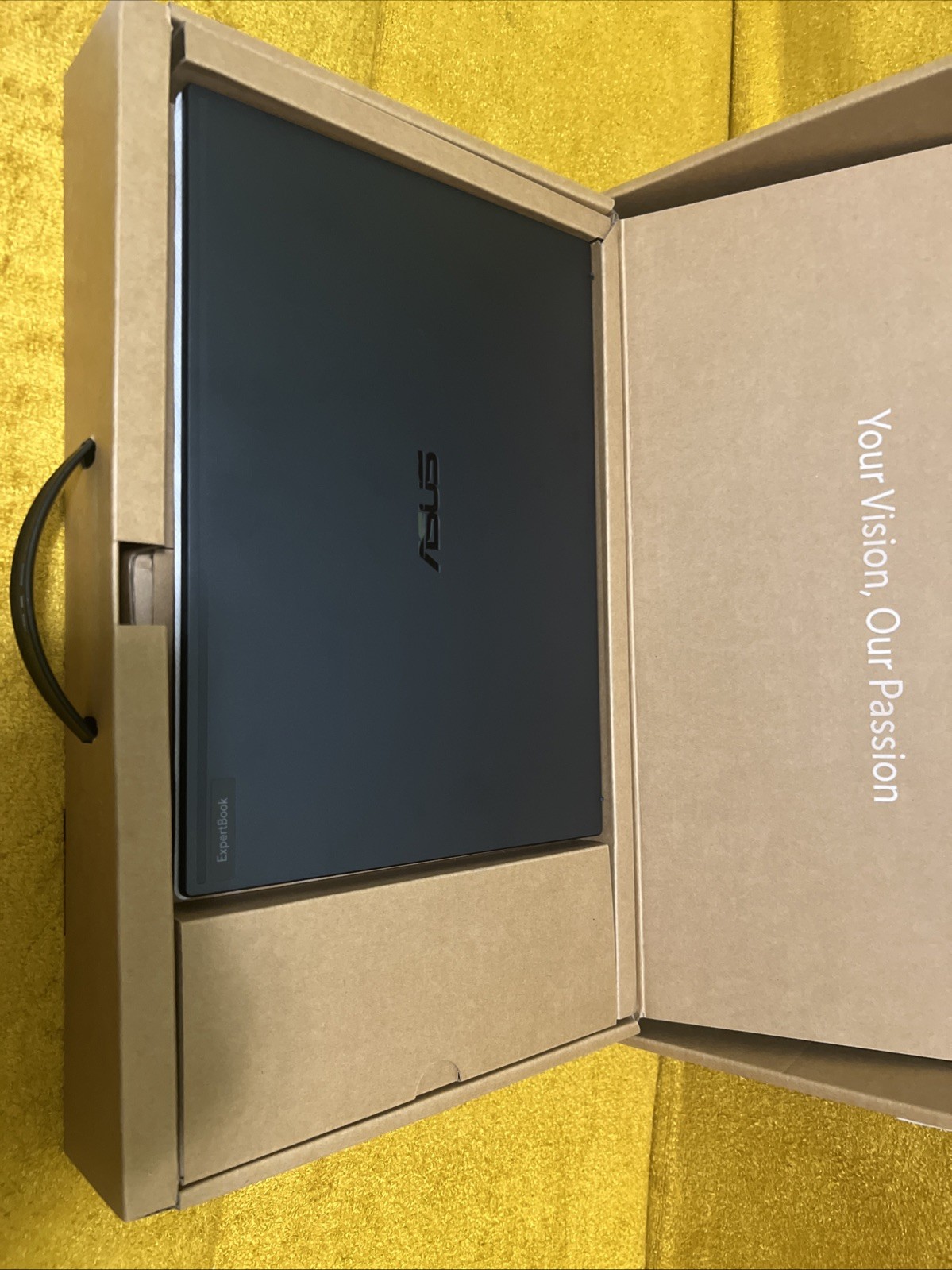 ASUS ExpertBook B5404CMA-P73-CA 14″ Laptop