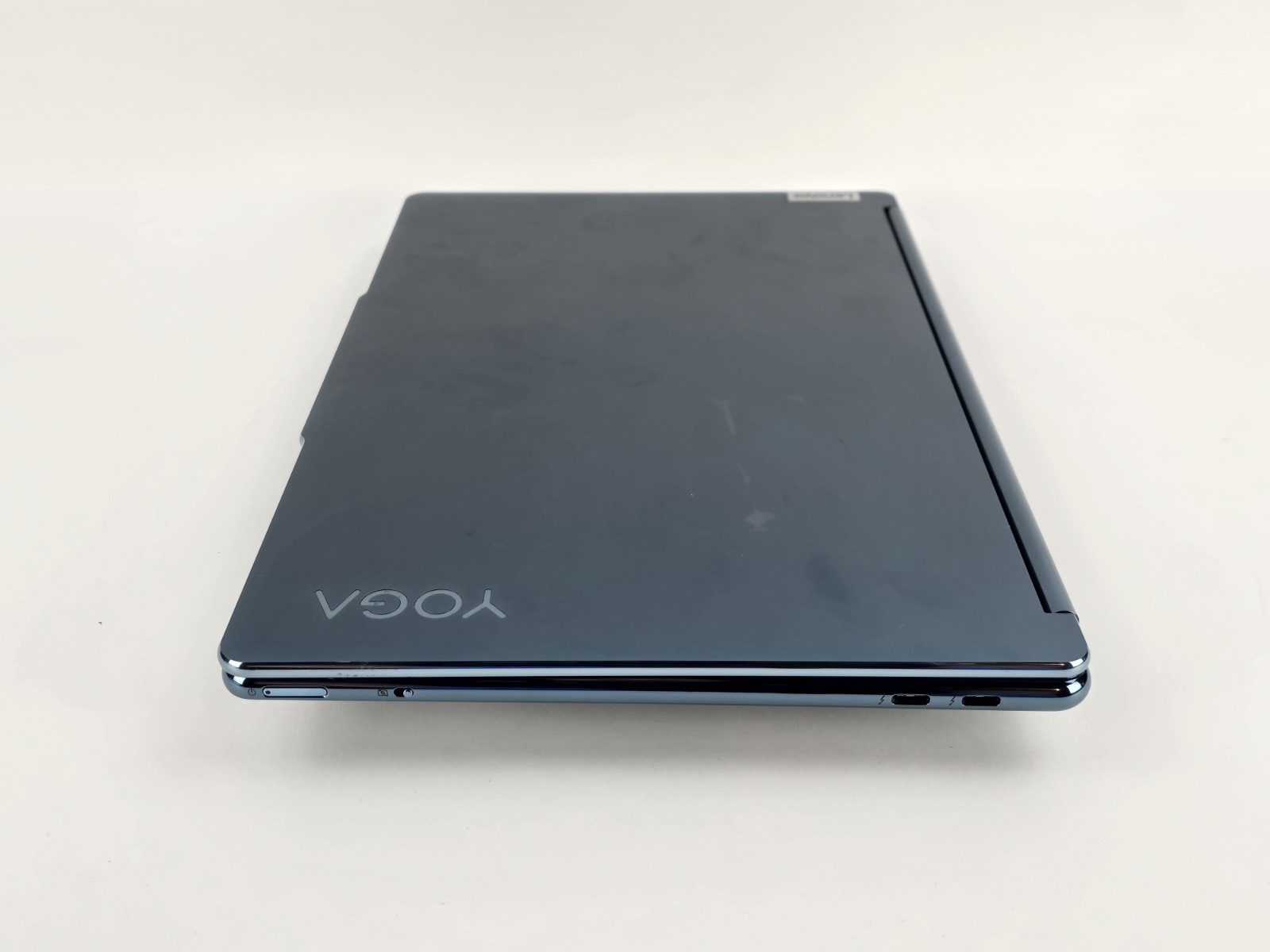 Lenovo Yoga Book 9i Dual 13.3″ 2.8K OLED Ultra 7 155U 16GB 1TB – Used – READ