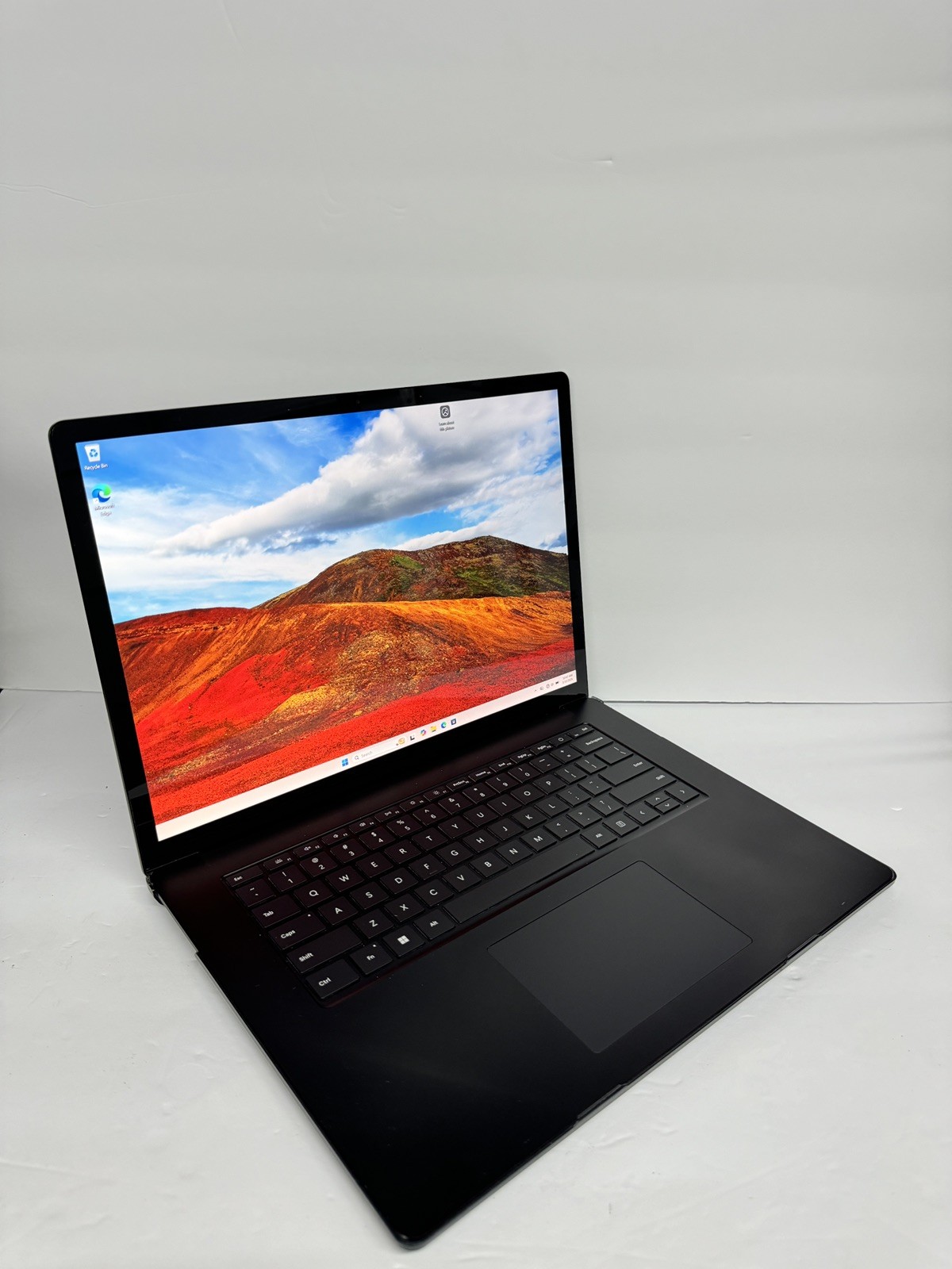 Microsoft Surface Laptop 5, 15”/ i7-1265U, 16GB, 512GB, Touchscreen- USED‼️