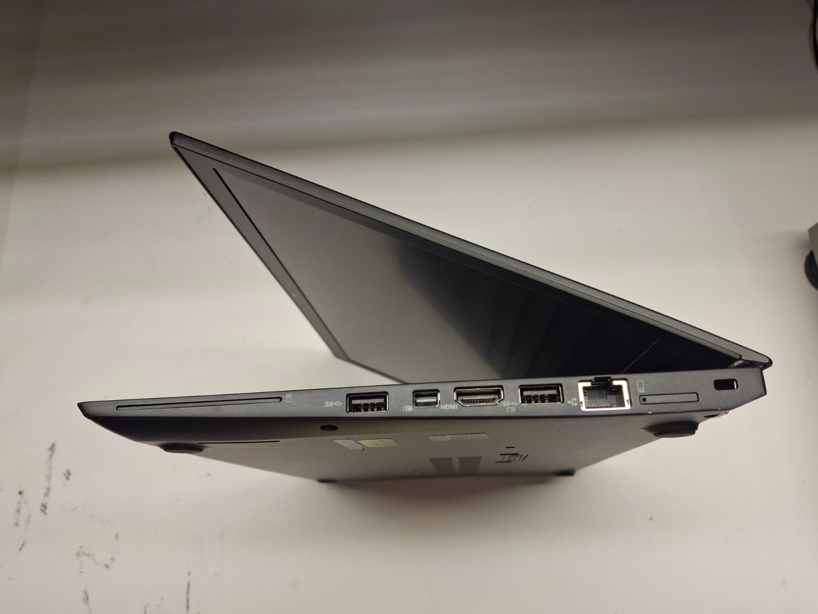 Lenovo ThinkPad T460s — Intel Core i7-6600U | 8GB RAM | 128GB SSD | Windows 10 P