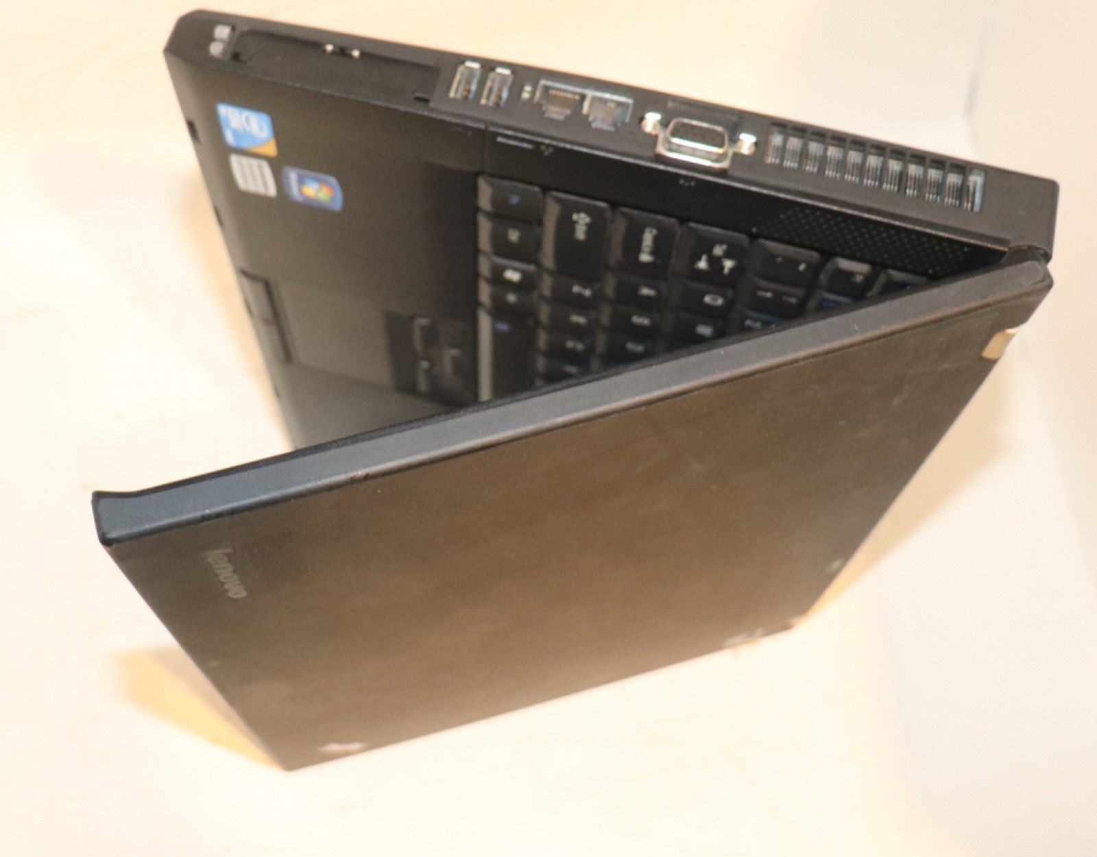 Lenovo ThinkPad R400|IntelCore Duo@2.53GHz|4GB RAM|320GB HDD|WIN 7 Prof|Webcam