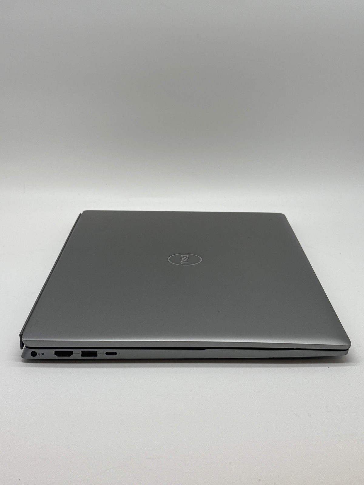 Dell Latitude 5520 15.6” i7-1260P 16GB RAM 512GB SSD Business Laptop READ