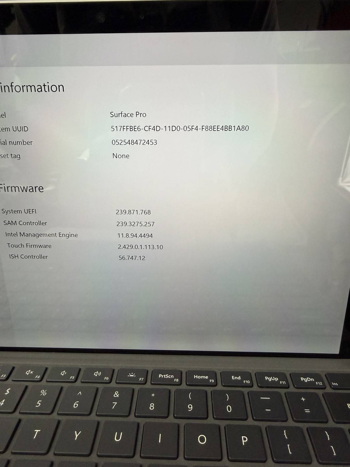 Microsoft Surface Pro 12.3in m3-7Y30 4GB 128GB NO OS READ
