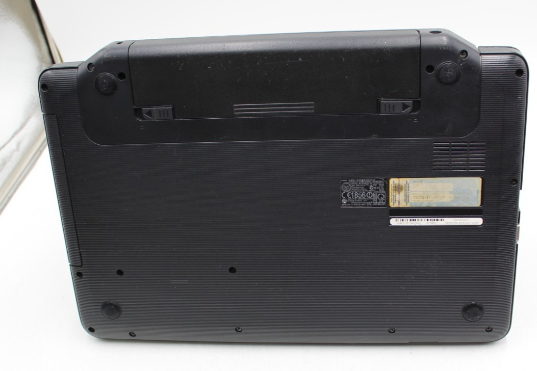 Dell Inspiron N5040 15.6in 640 GB HD 4 GB RAM i3 M 380 30 day warranty No OS