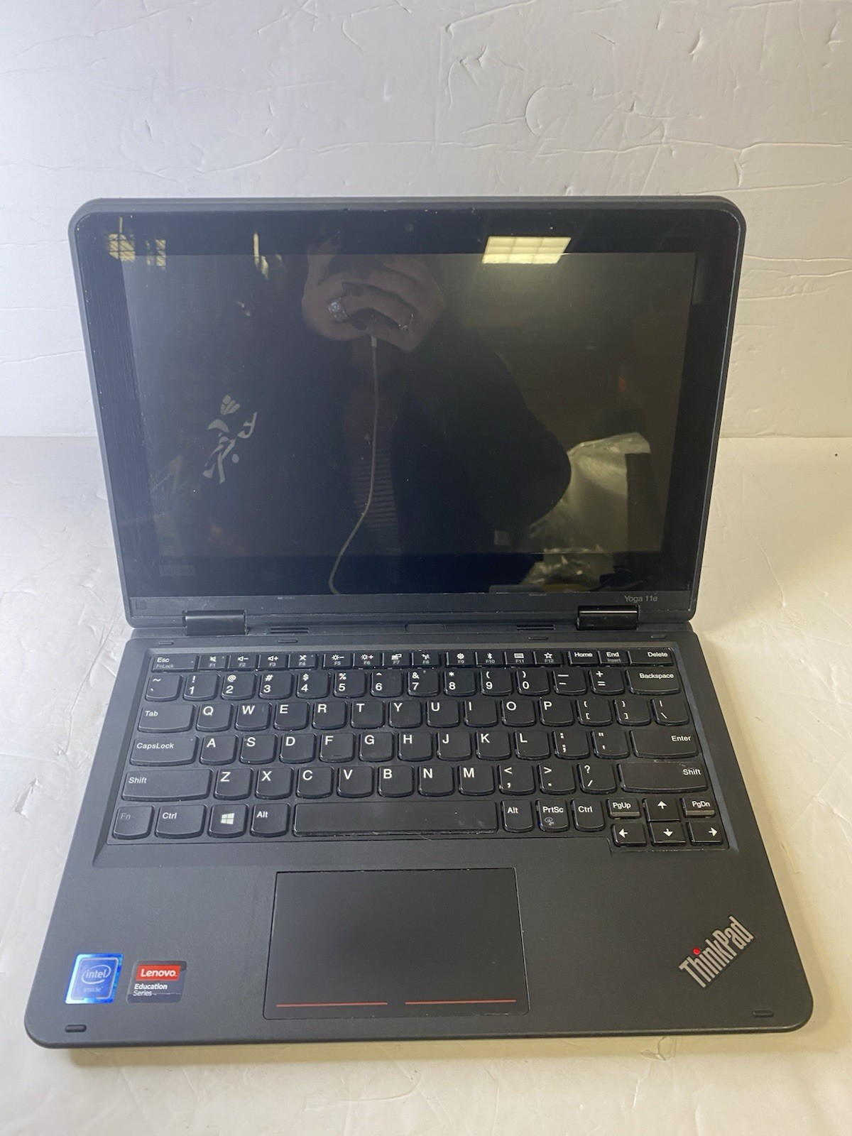 Lenovo ThinkPad Yoga 11e 11.6in 2 in 1 flip TouchScreen Windows 10