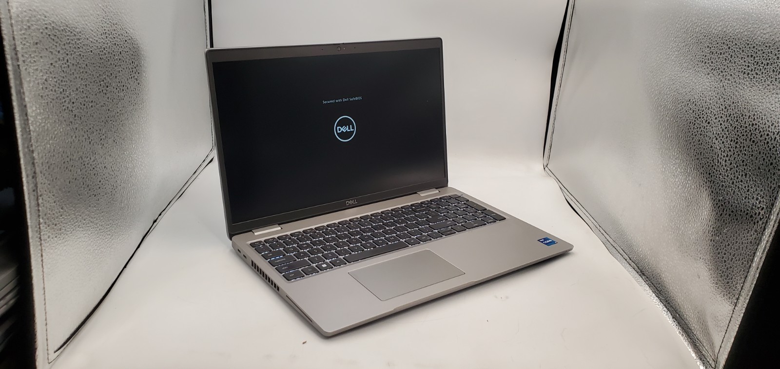 Dell Latitude 5530 Laptop i7-12th Gen 16GB RAM 256GB SSD W11P BIOS Locked