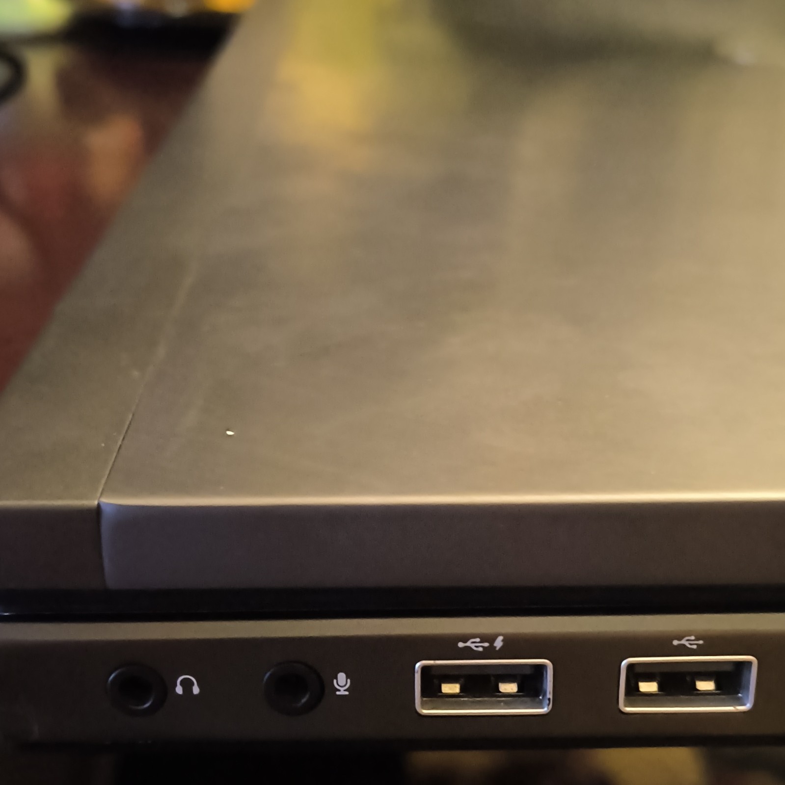 HP EliteBook 8770w Workstation Laptop 17.3in Core i7 Win 10 new battery Charger