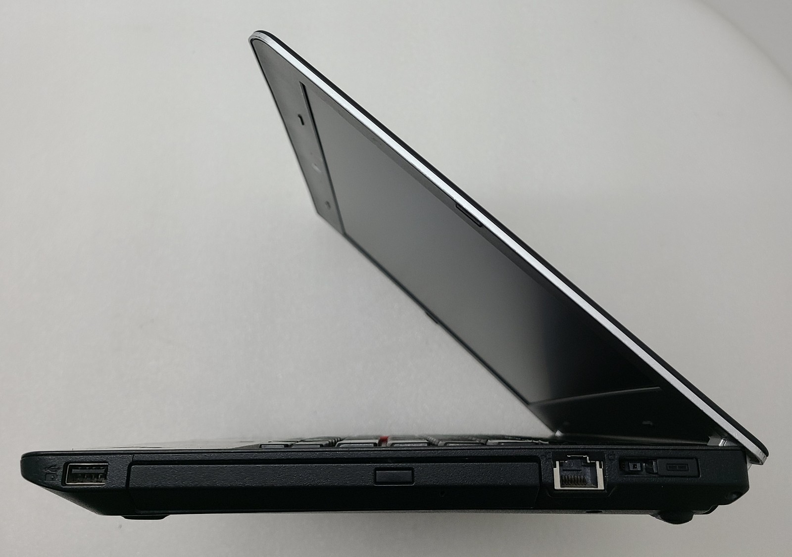 Lenovo ThinkPad Edge E431 Laptop Intel I5 3RD Gen 4GB Ram NO HD/OS NO Power (FL)