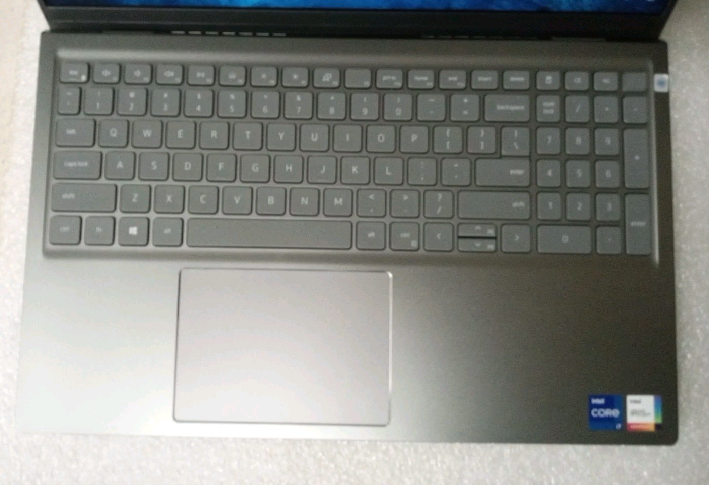 Dell Vostro 15 5510 15.6″ FHD Intel i7-11390H 3.40 GHz 16GB 512GB NVMe