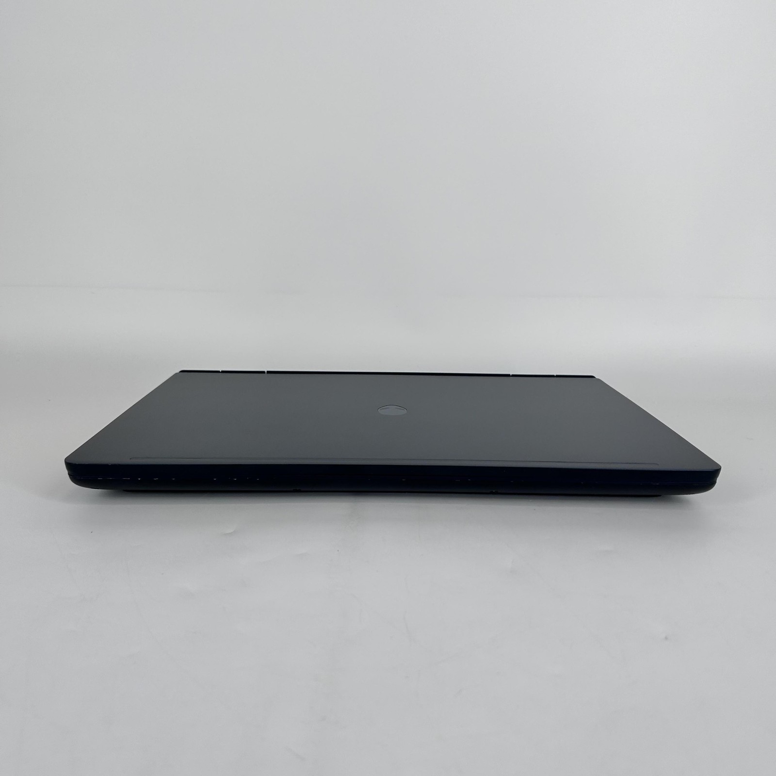 Dell Alienware 16X Aurora 240Hz QHD+ 2.7 GHz Ultra 9 275HX 32GB 1TB SSD RTX 5060