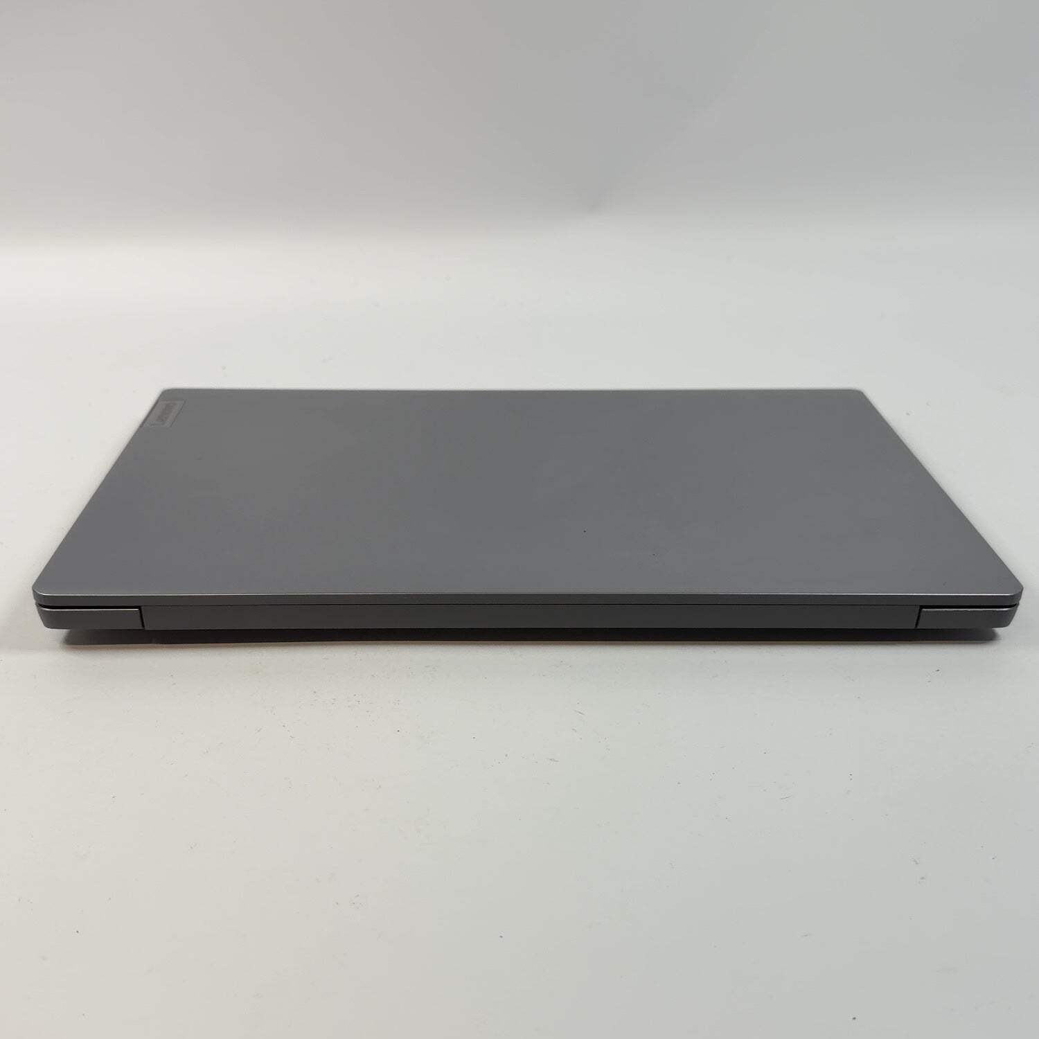 Lenovo IdeaPad Slim 3 15ABR8 15.3″ Ryzen 7 5825U 2.0GHz 16GB RAM 512GB SSD