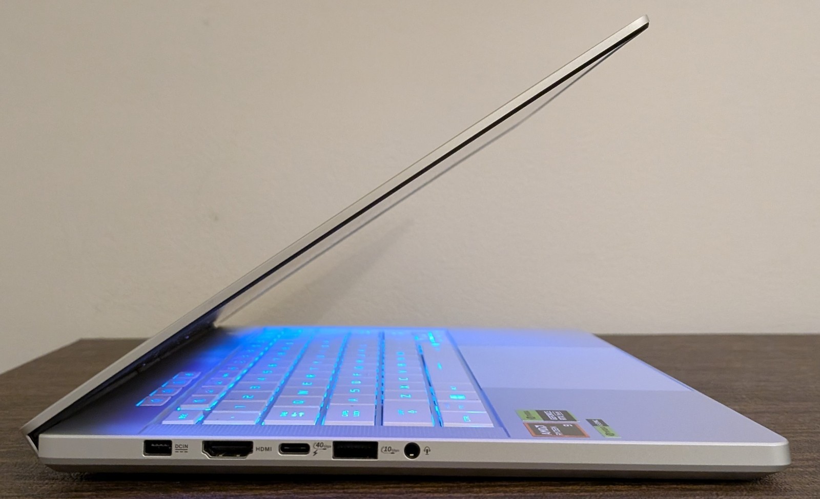 ASUS ROG Zephyrus G14 3K 120Hz OLED (Ryzen 9 270, 16GB/1TB, RTX 5060) White