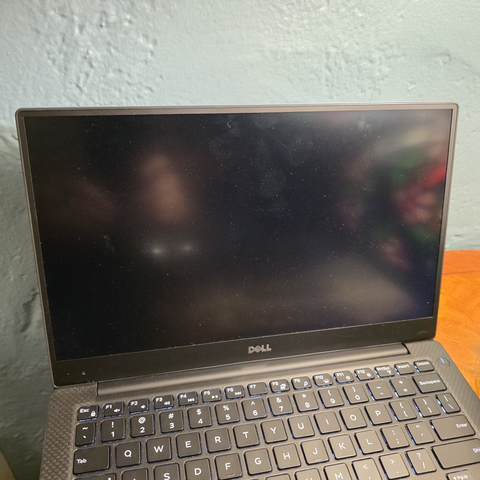 Dell XPS 13 9360 2018 Silver FHD i7-8550U 1.80GHz 8GB RAM 256GB SSD