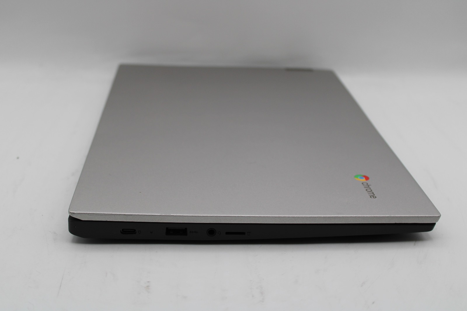 Lenovo 100e Chromebook _ AMD A6-9220C @ 1.8 _ 4GB / 32GB _ ChromeOS