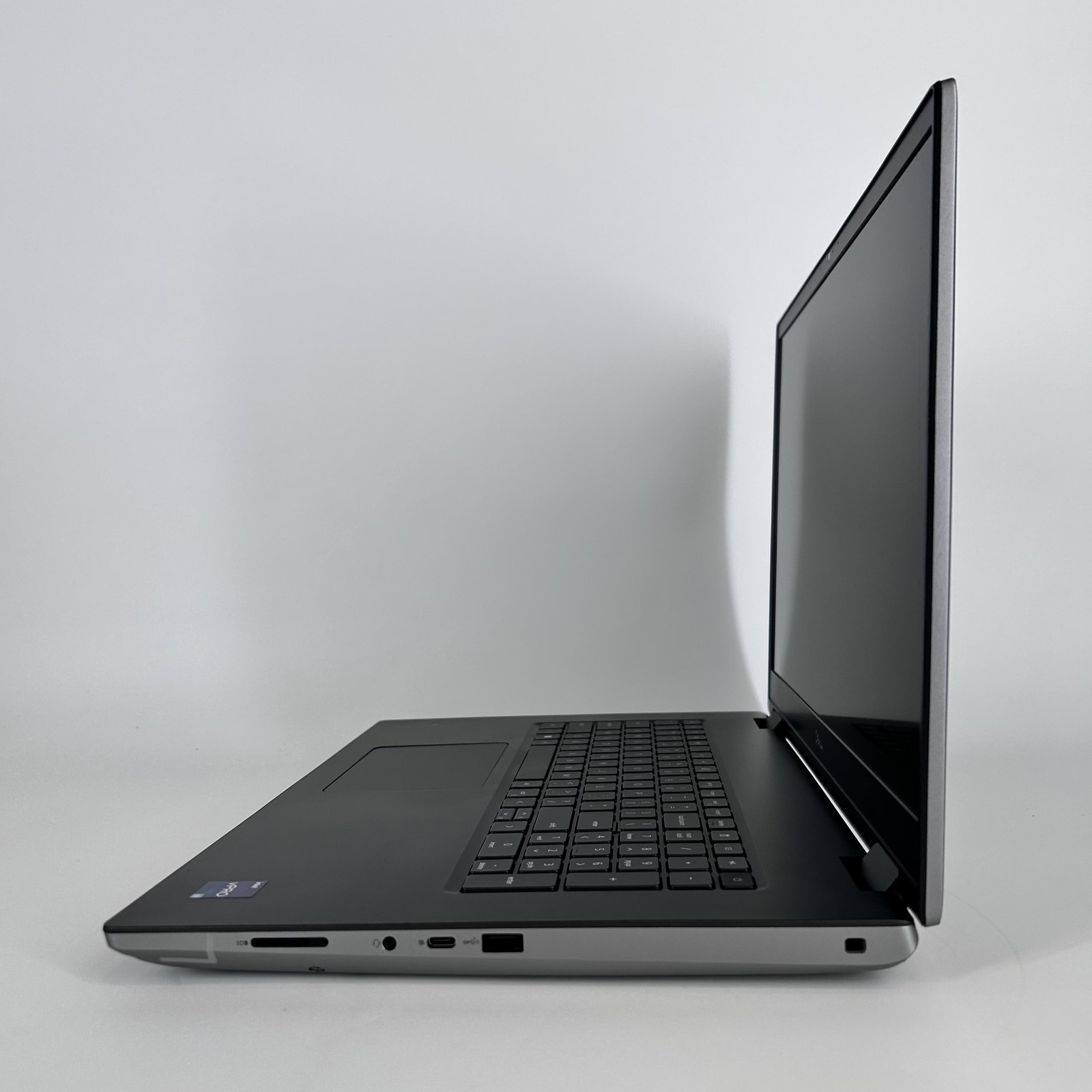 Dell Precision 7770 17.3 FHD 2.3 GHz i9-12950HX 32GB 512GB RTX A5500 FRAME SPLIT