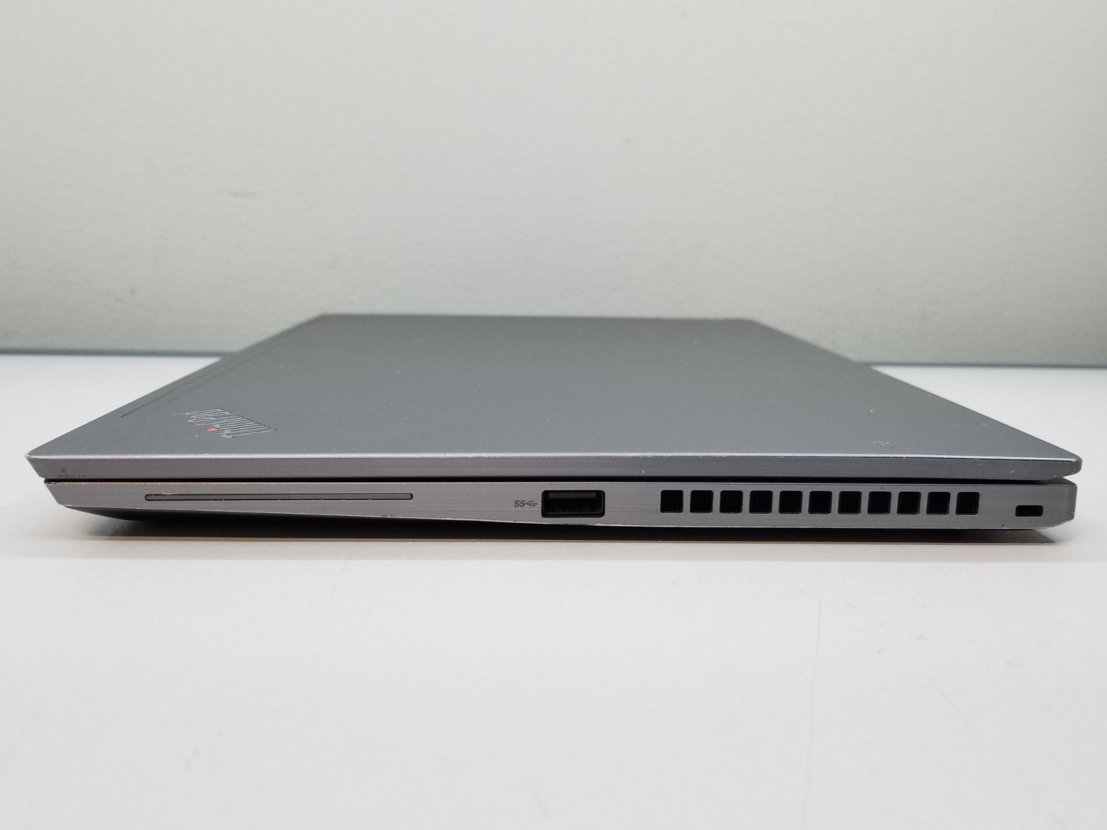 AS-IS Lenovo ThinkPad T14s 14″ i7-1185G7 1.2GHz 16GB 256GB NVMe Iris Xe Ubuntu